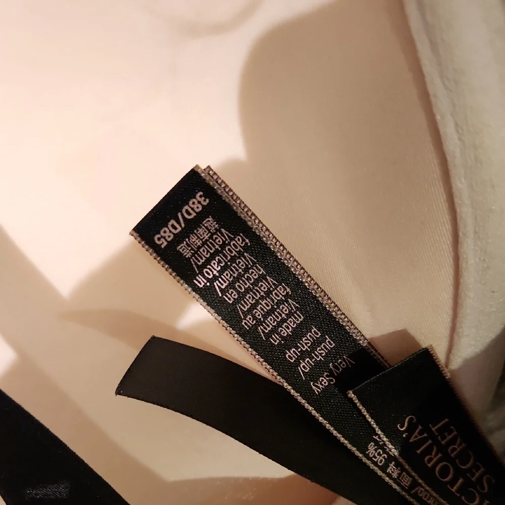 ❤️ NWOT! VICTORIA'S SECRET VERY SEXY PUSH-UP BRA IN ORCHID PARADISE, 38D - Picture 10 of 14